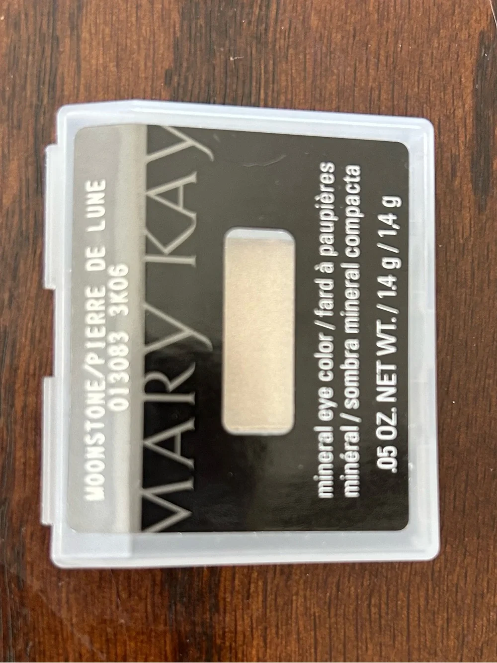 Mary Kay Mineral Eye Color Eye Shadow Moonstone #013083 New Discontinued Retired